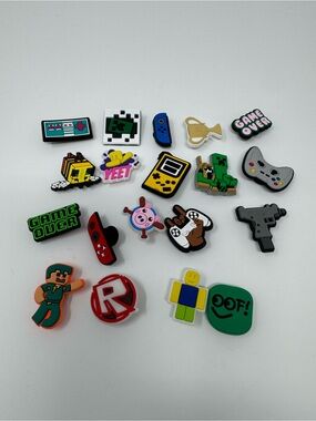 Clogs Charms Gaming Theme Roblox Minecraft Piggy Crocs Jibbitz Style Lot of 19